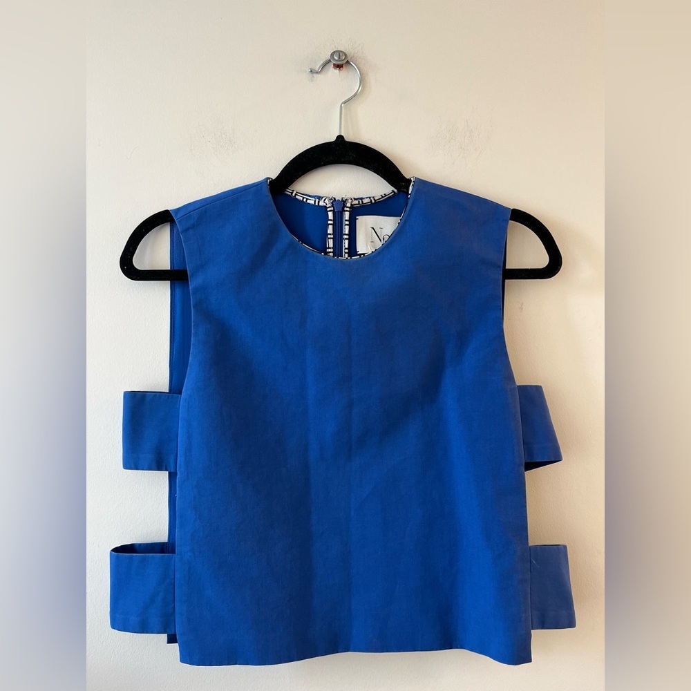 Novis Cotton-Silk Cut-Out Sleeveless Blue Top
